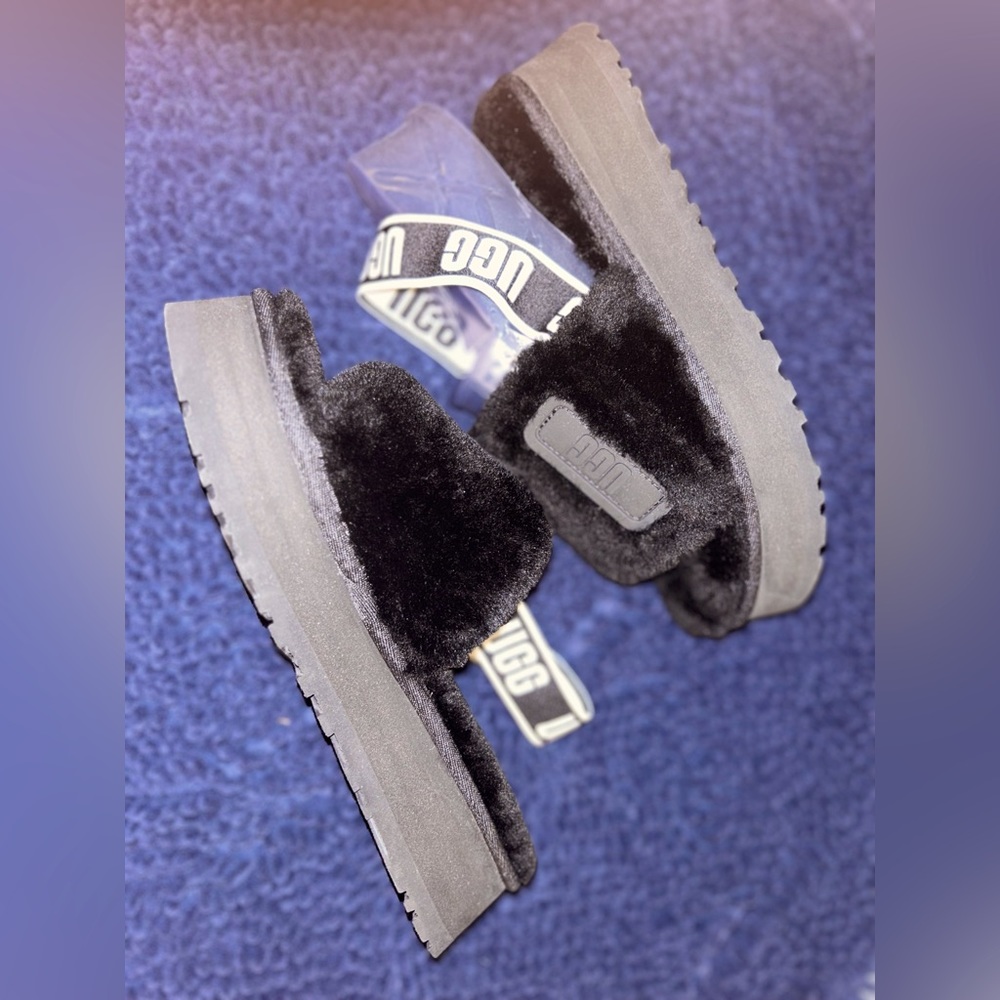 Black Ugg Slippers